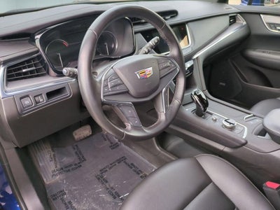 2023 Cadillac XT5 Luxury