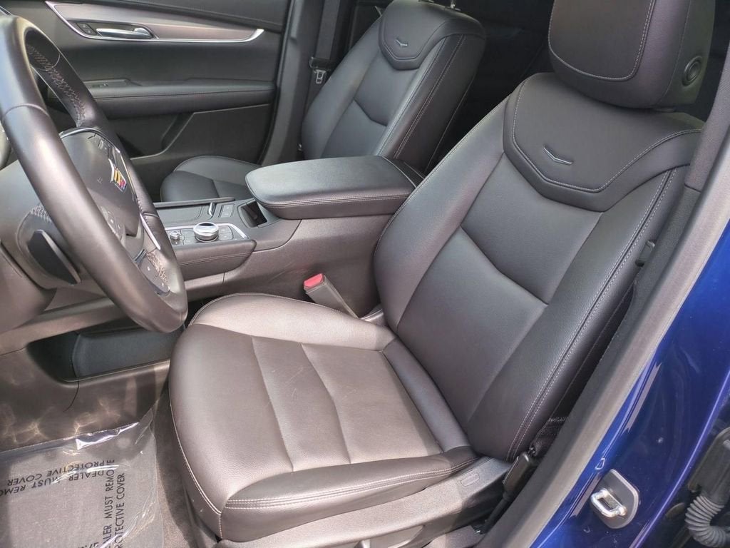 2023 Cadillac XT5 Luxury