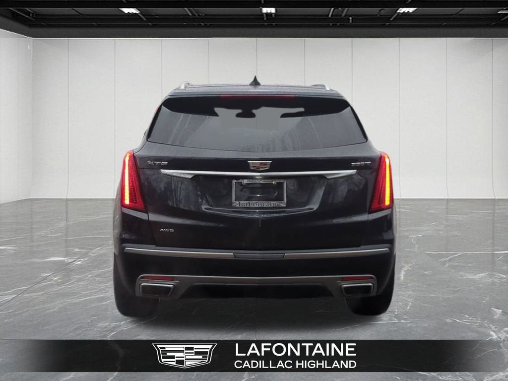 2022 Cadillac XT5 Premium Luxury