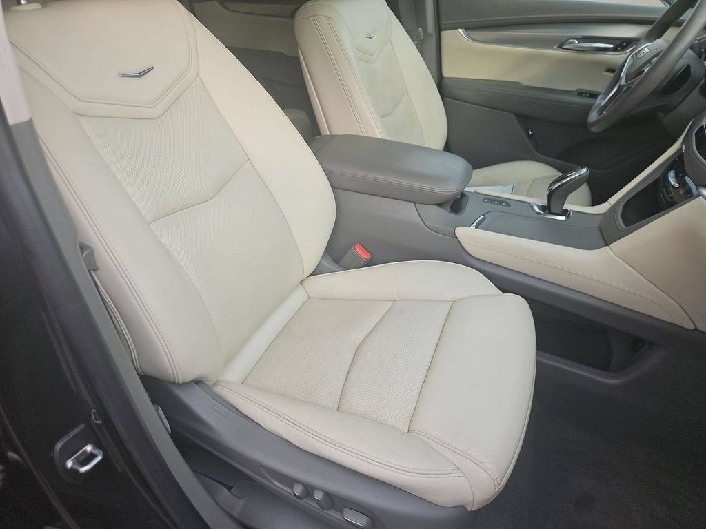 2018 Cadillac XT5 Luxury AWD