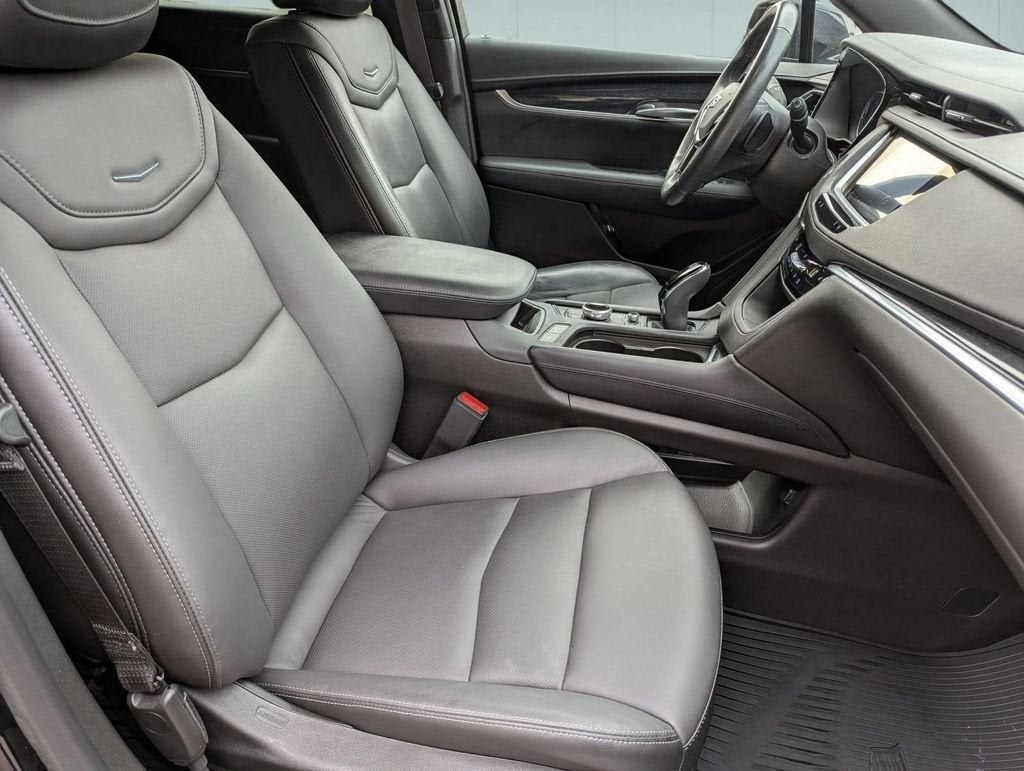 2022 Cadillac XT5 AWD Premium Luxury