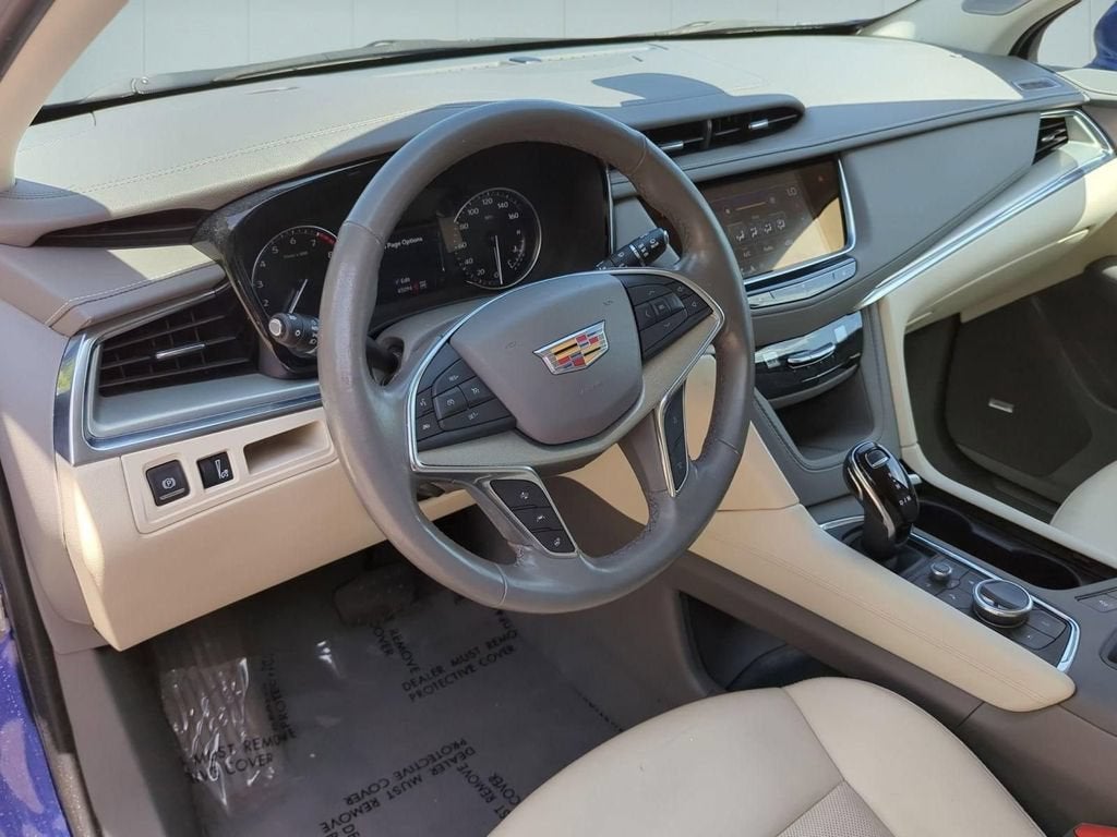 2023 Cadillac XT5 Premium Luxury