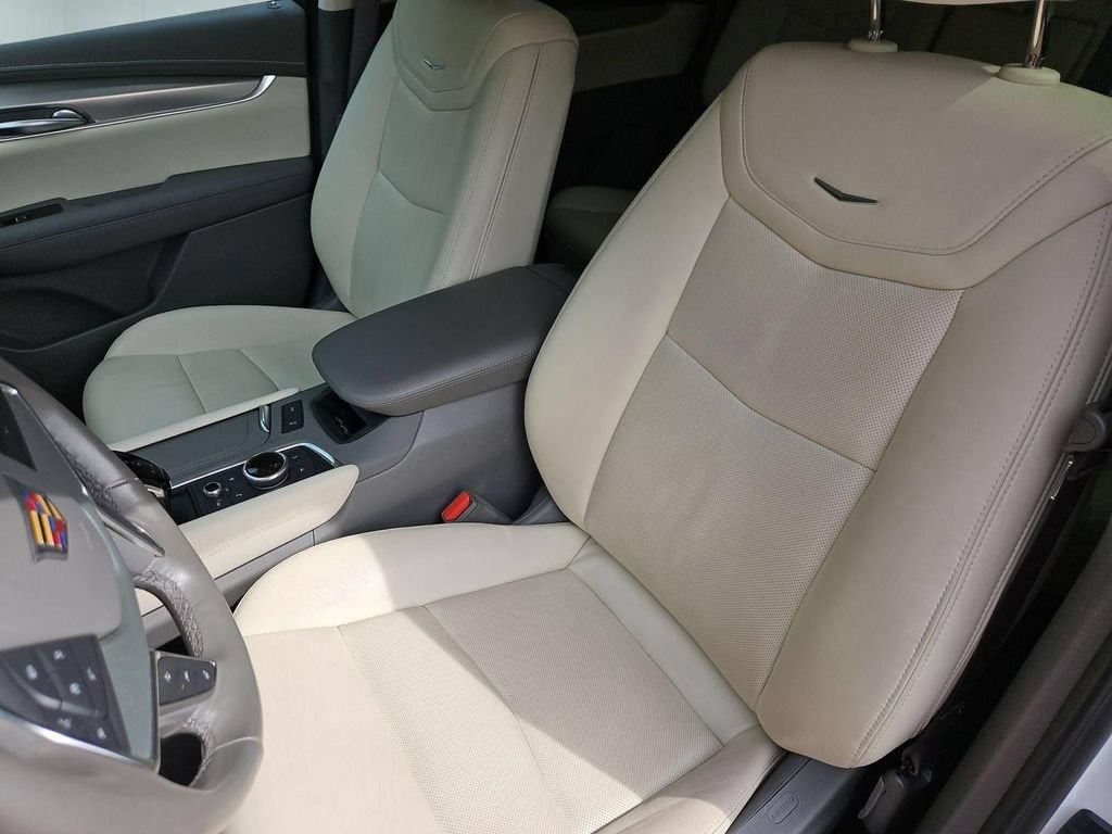 2023 Cadillac XT5 AWD Premium Luxury