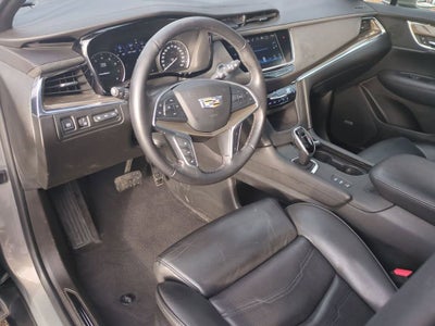 2017 Cadillac XT5 Platinum AWD