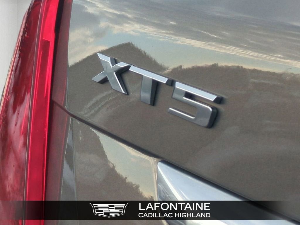 2017 Cadillac XT5 Platinum AWD