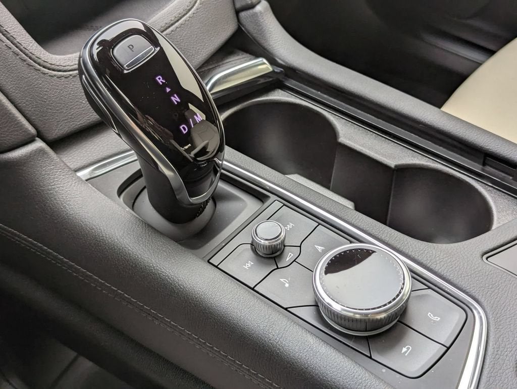 2025 Cadillac XT5 Sport
