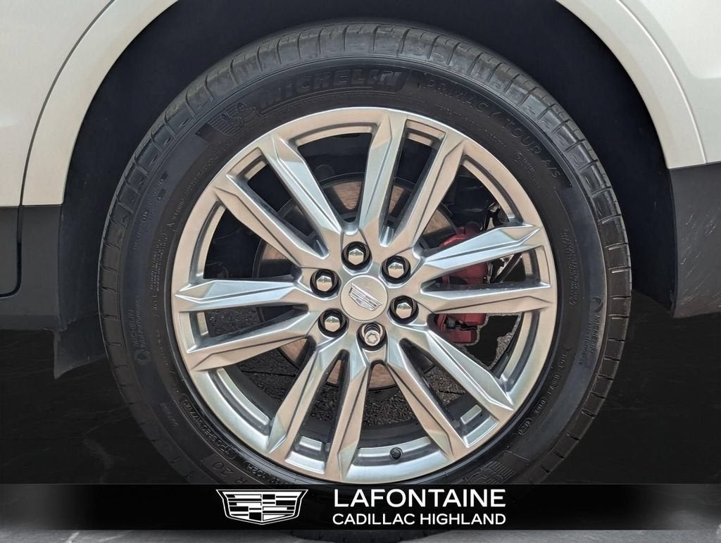 2025 Cadillac XT5 Sport