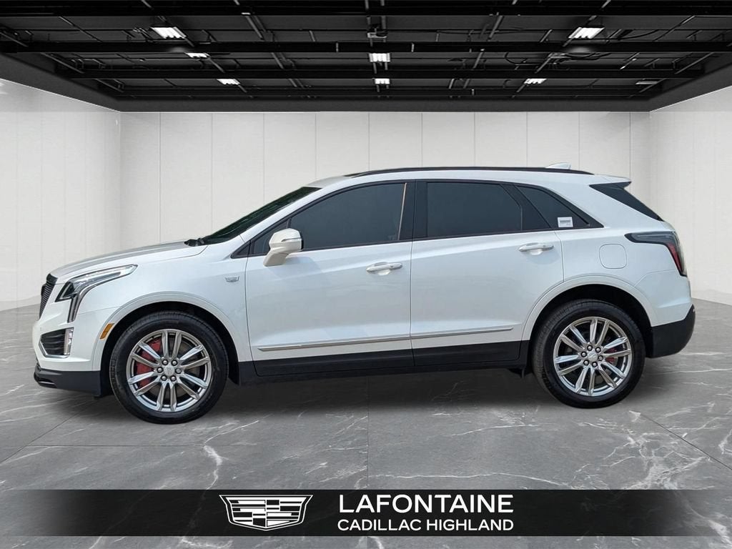 2025 Cadillac XT5 Sport