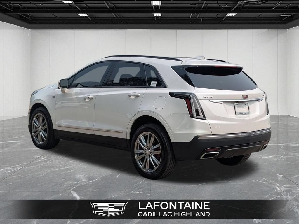 2025 Cadillac XT5 Sport