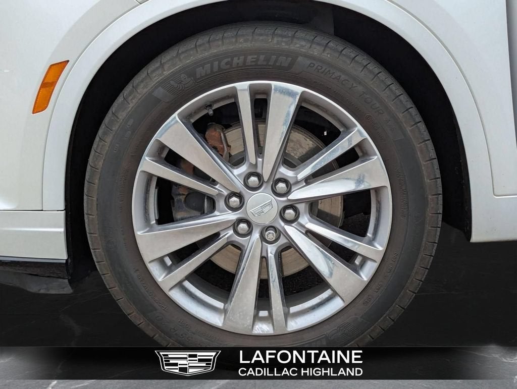 2023 Cadillac XT6 Premium Luxury