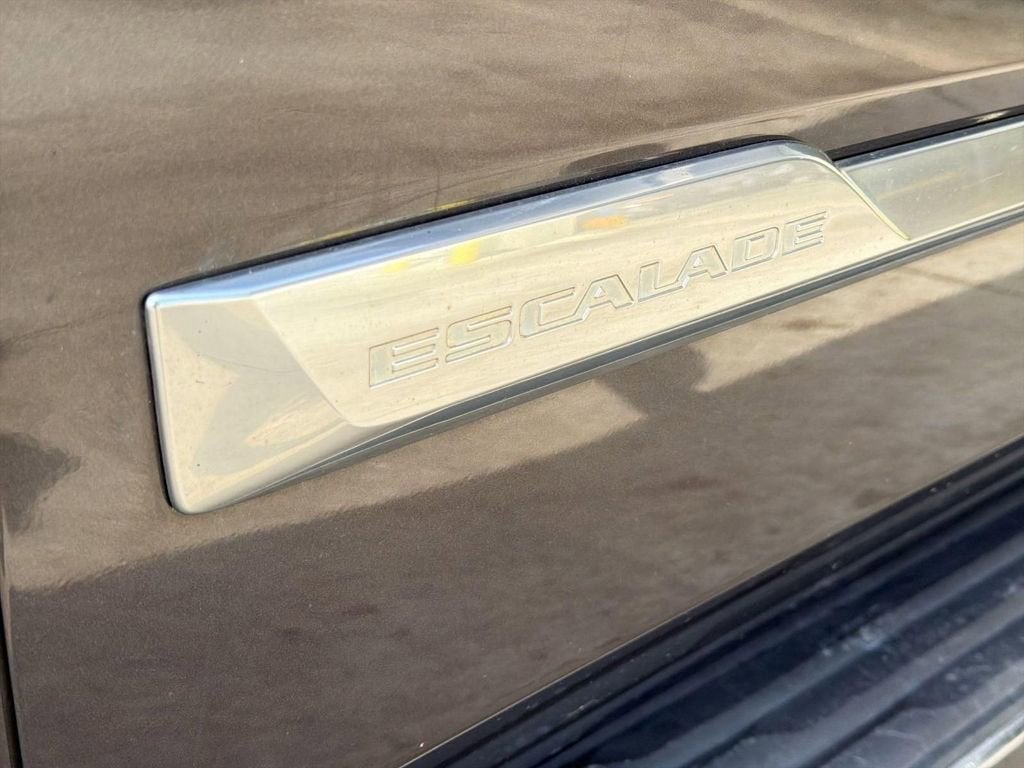 2018 Cadillac Escalade Luxury