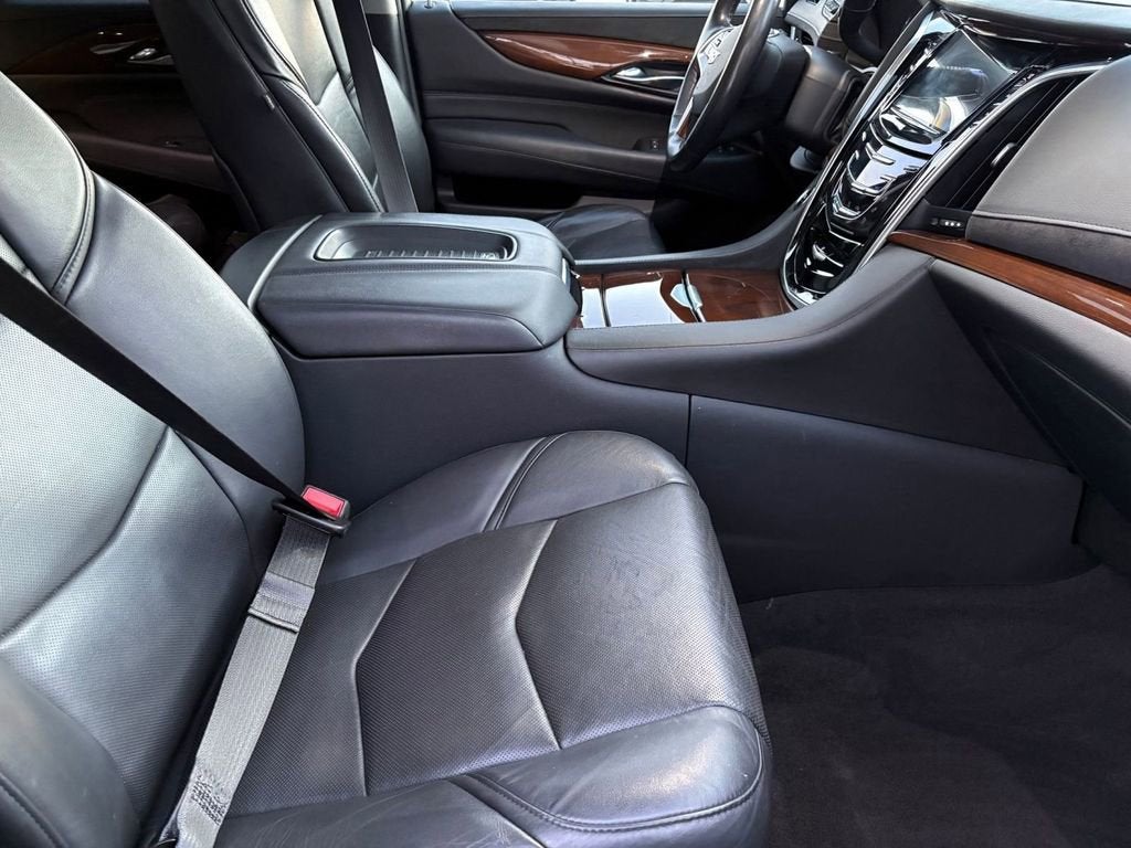 2020 Cadillac Escalade Luxury