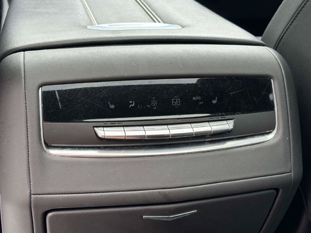 2023 Cadillac Escalade 4WD Premium Luxury