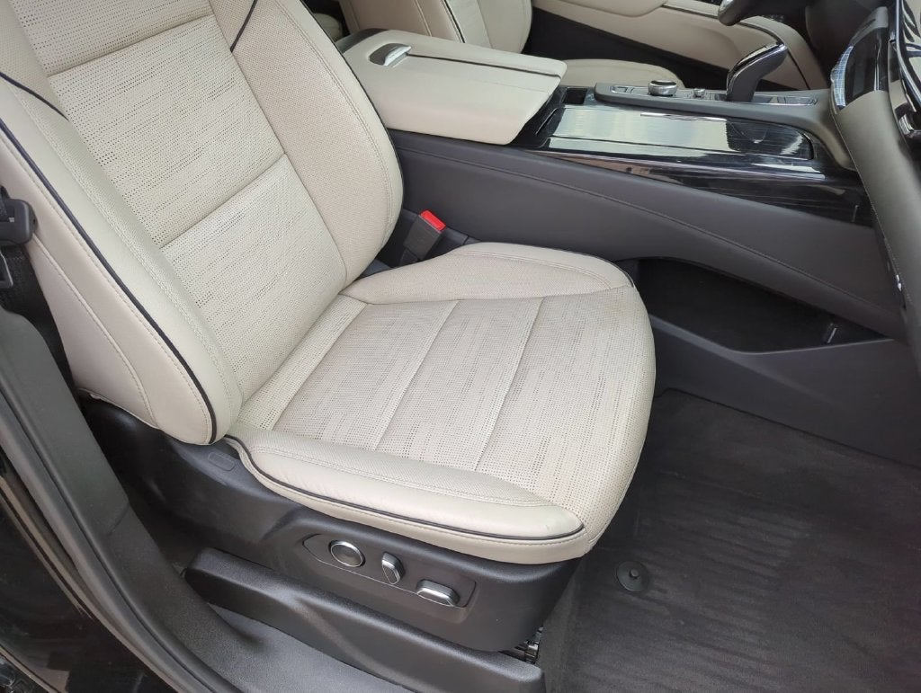 2024 Cadillac Escalade Sport