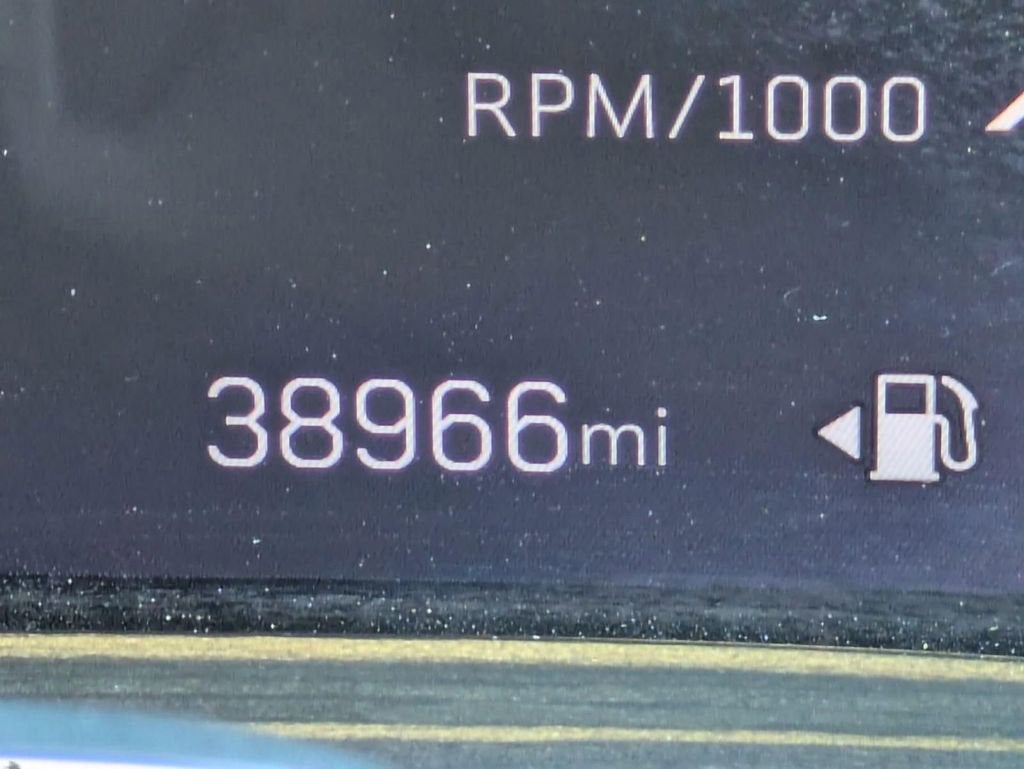 2025 Cadillac Escalade Luxury