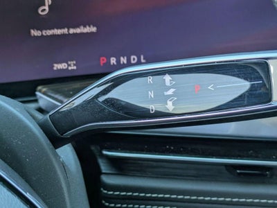 2025 Cadillac Escalade Luxury