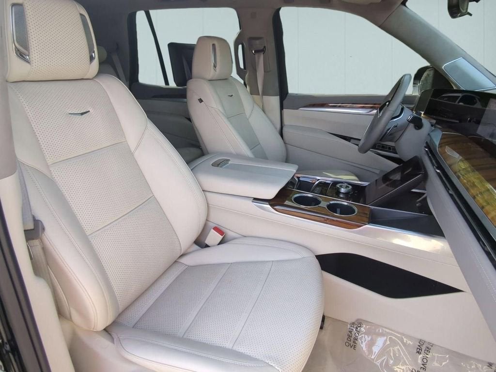 2025 Cadillac Escalade Sport Platinum