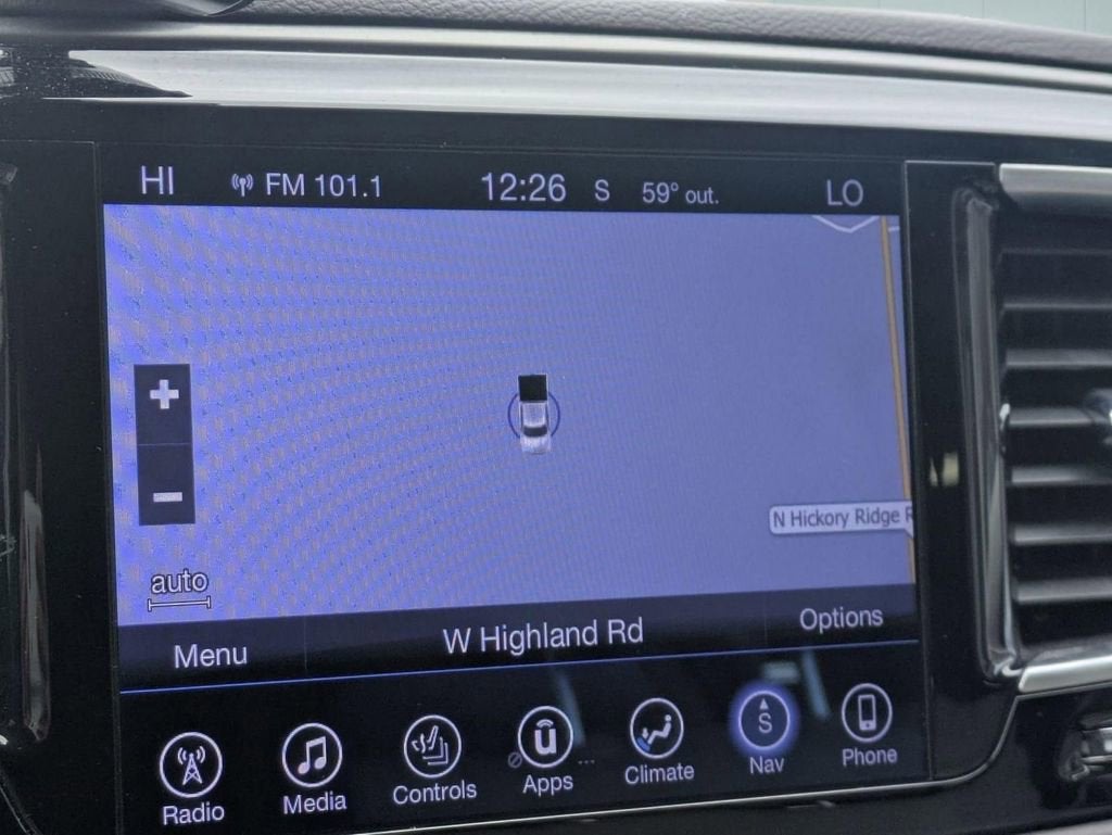 2017 Chrysler Pacifica Touring-L Plus