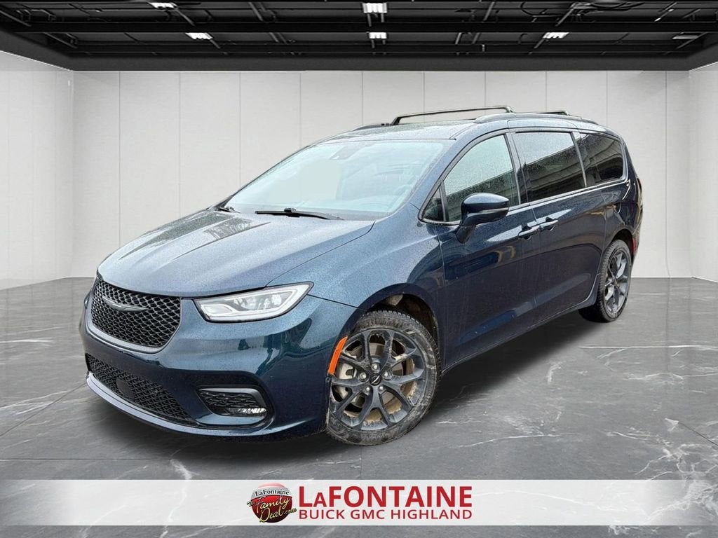 2022 Chrysler Pacifica Limited AWD