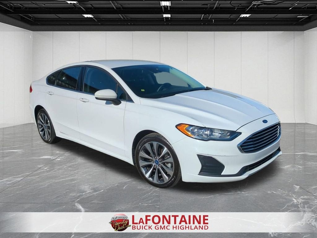 2020 Ford Fusion SE