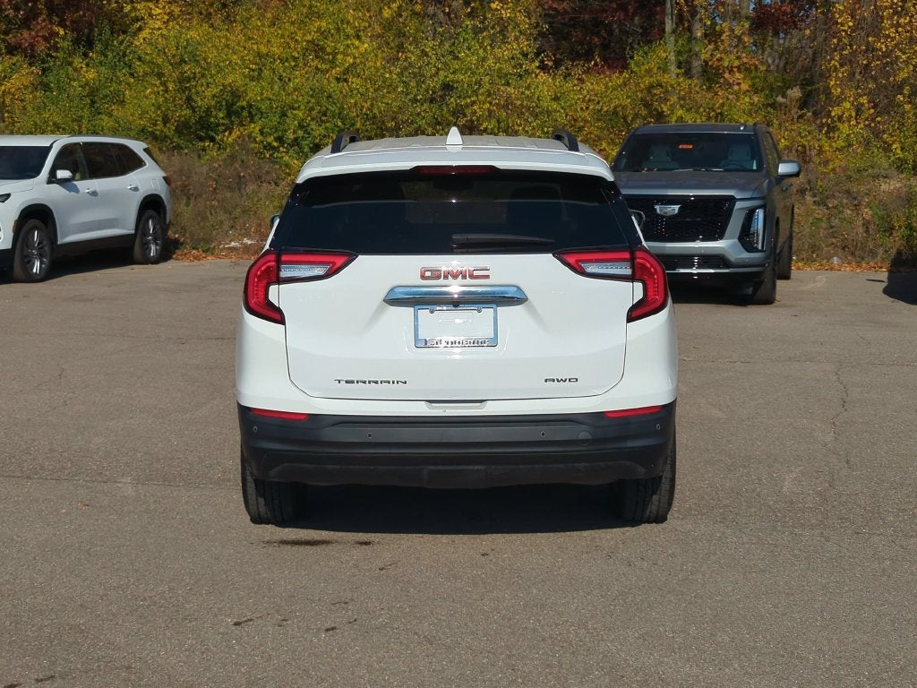 2023 GMC Terrain SLE