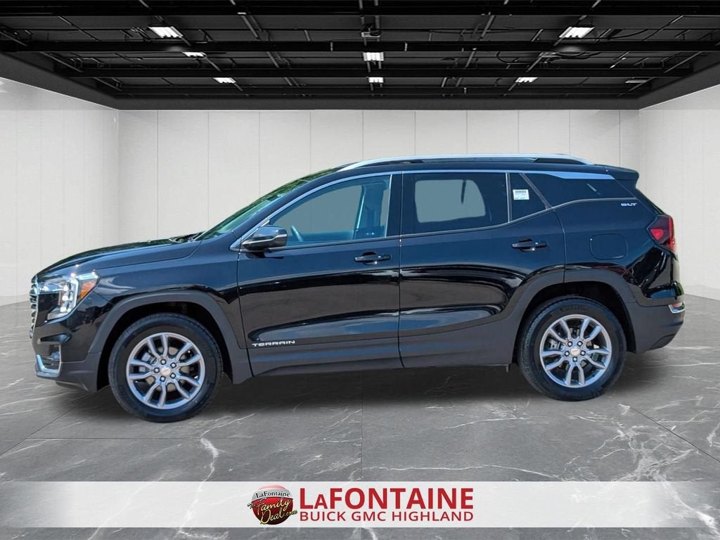 2024 GMC Terrain SLT