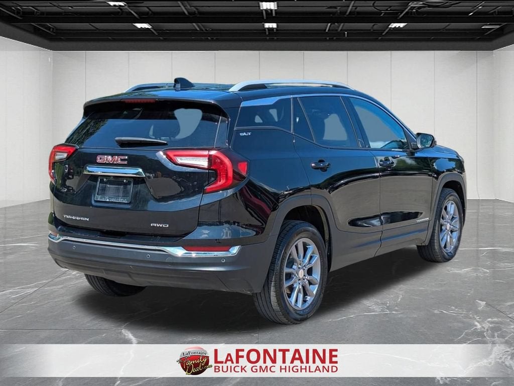 2024 GMC Terrain SLT