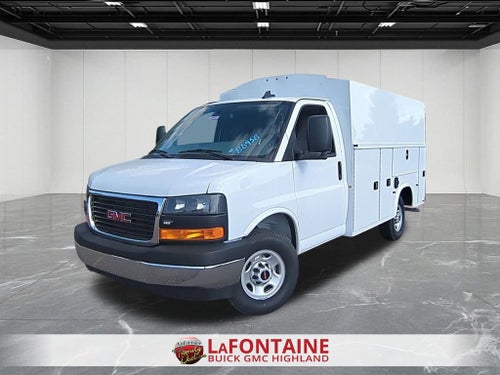 2025 GMC Savana Cutaway 3500 1WT