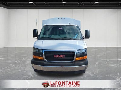 2025 GMC Savana Cutaway 3500 1WT