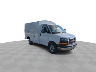2025 GMC Savana Cutaway 3500 1WT