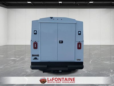 2025 GMC Savana Cutaway 3500 1WT