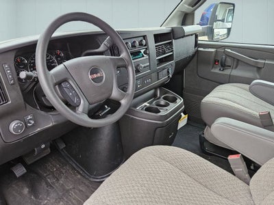 2024 GMC Savana Cutaway 3500 1WT