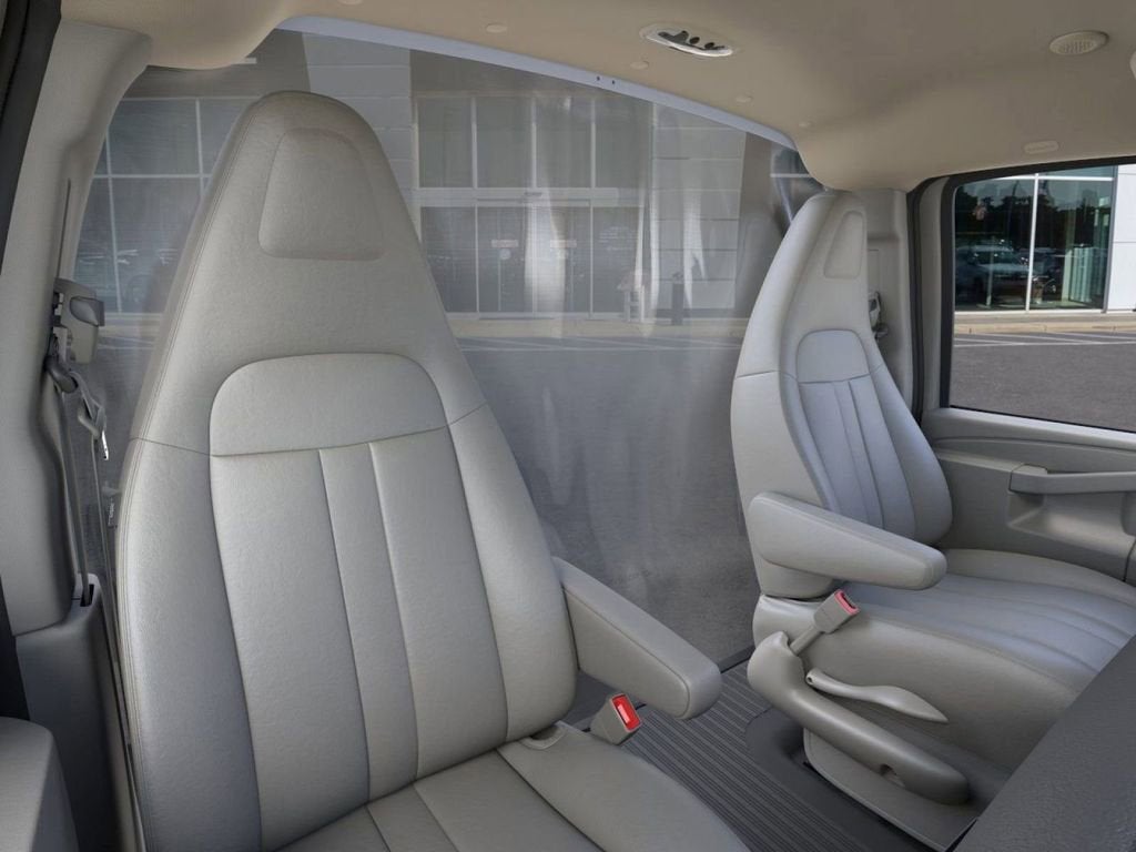 2025 GMC Savana Cutaway 3500 1WT