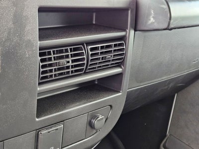 2024 GMC Savana Cutaway 4500 2WT