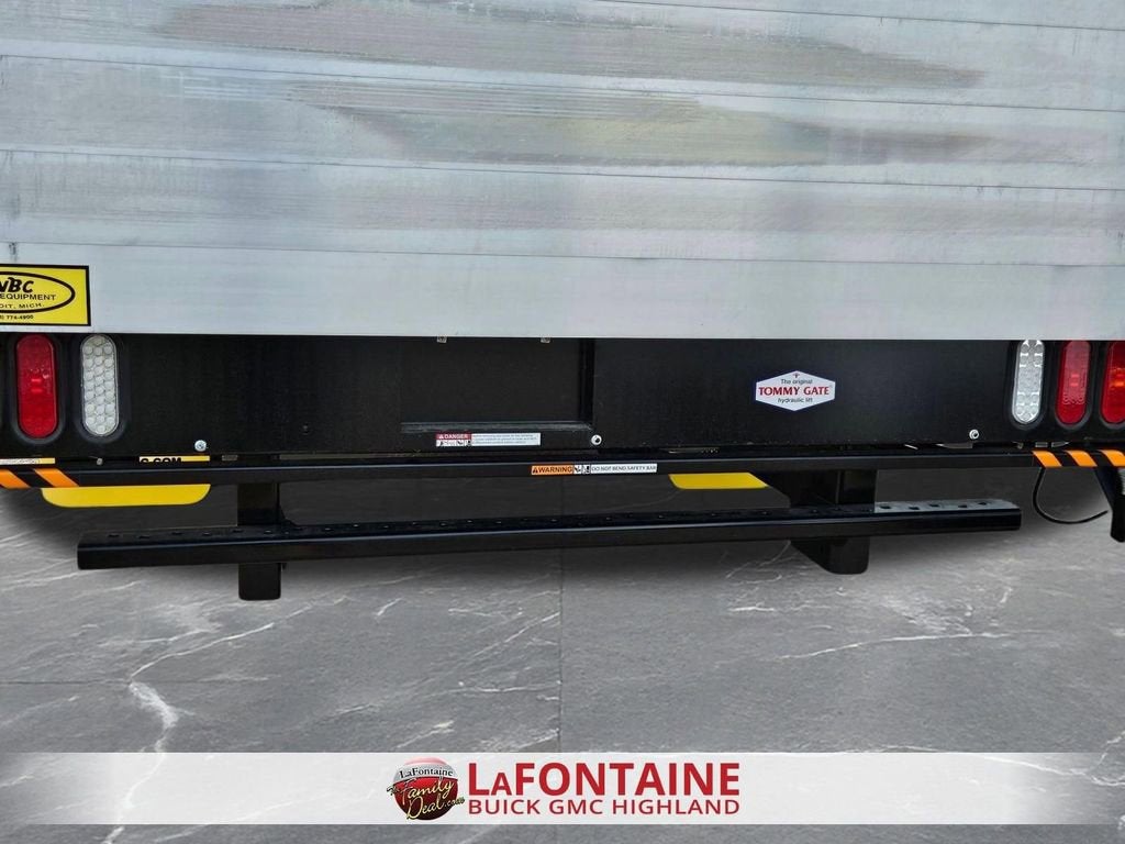 2024 GMC Savana Cutaway 4500 2WT