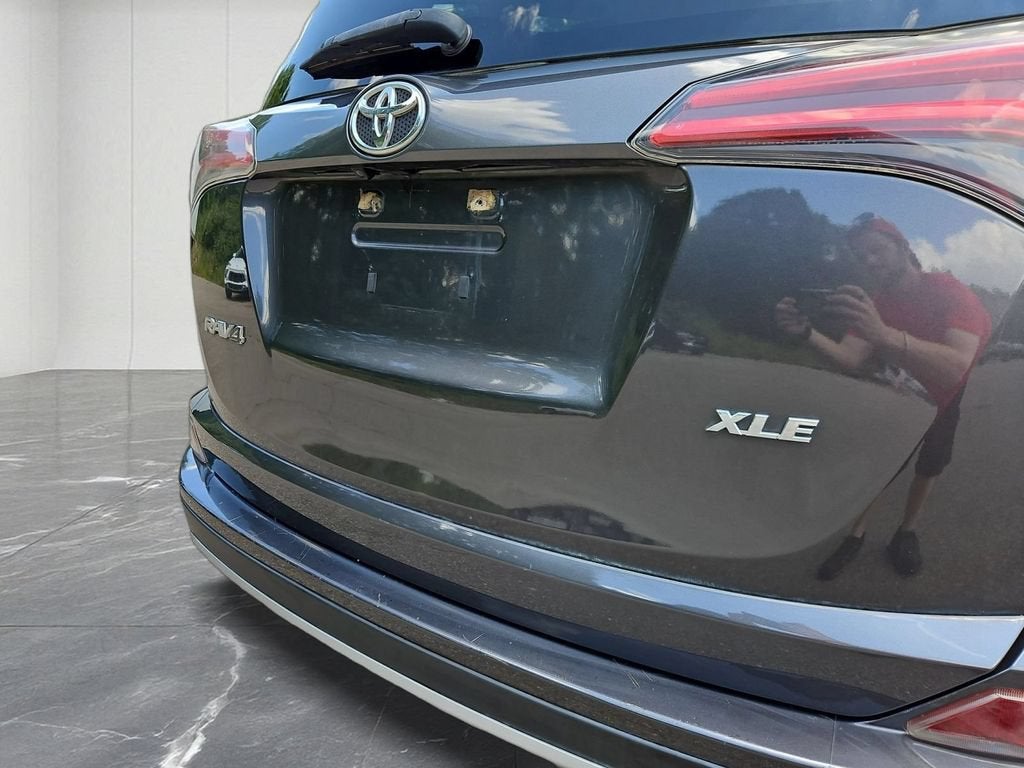 2017 Toyota RAV4 XLE