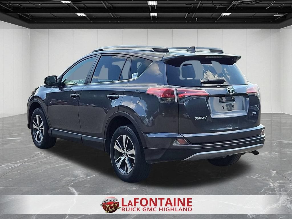 2017 Toyota RAV4 XLE