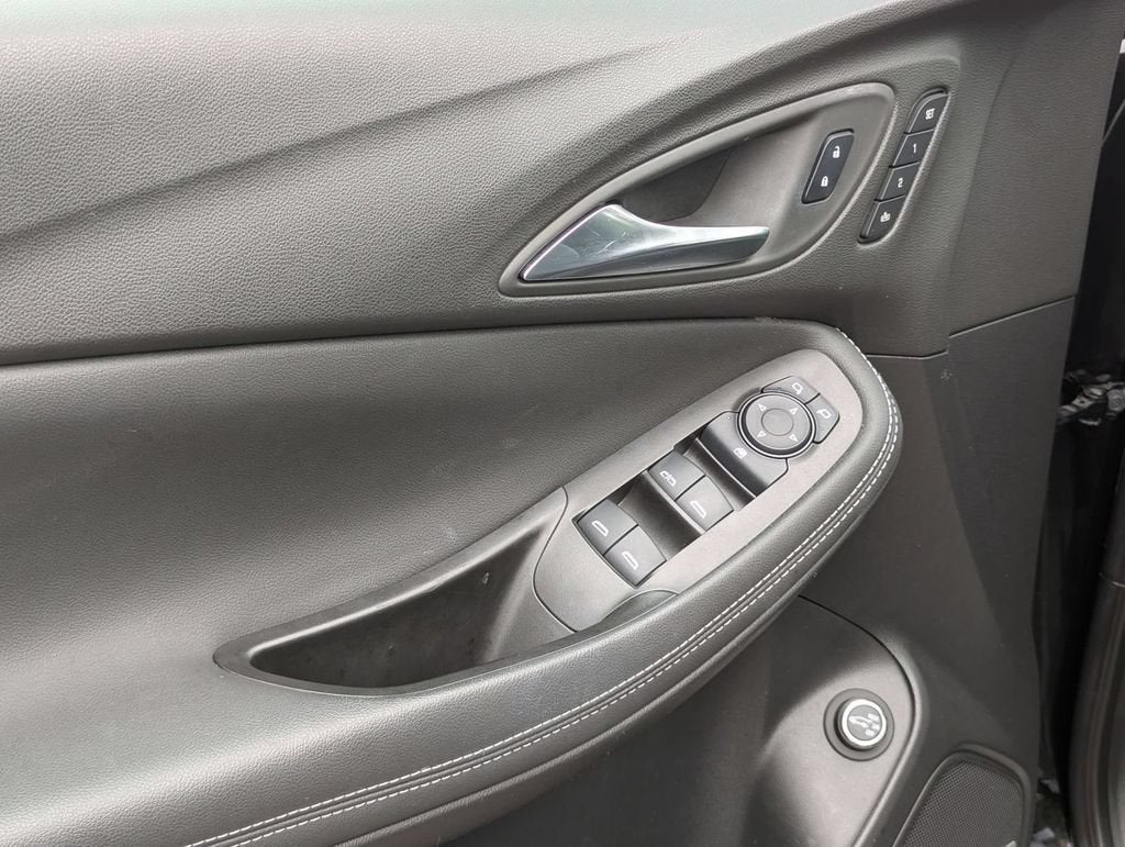 2024 Buick Encore GX Avenir