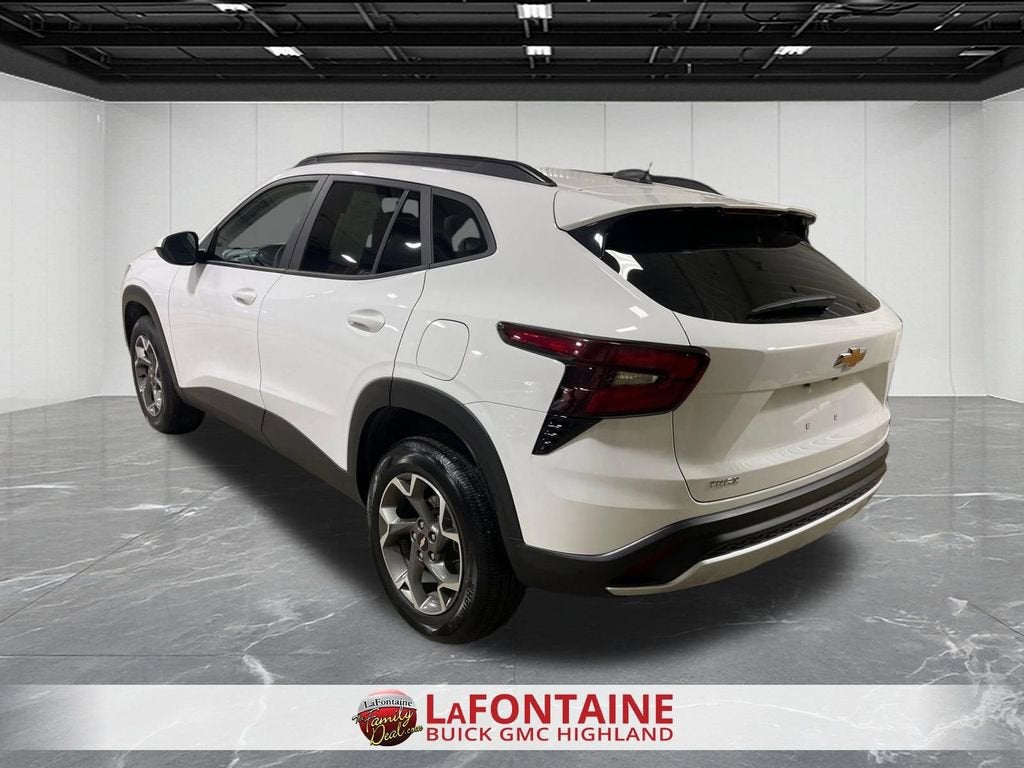 2025 Chevrolet Trax LT