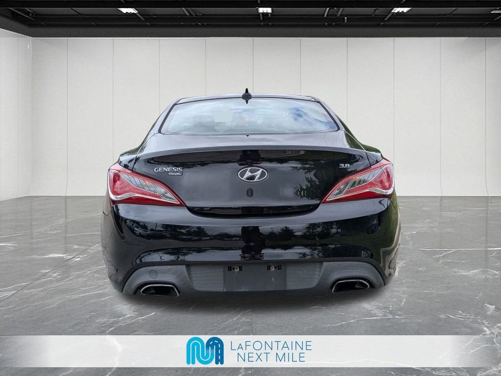 2016 Hyundai Genesis Coupe 3.8 Base