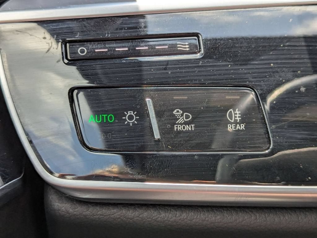2023 Audi A8 L 55 TFSI quattro Tiptronic