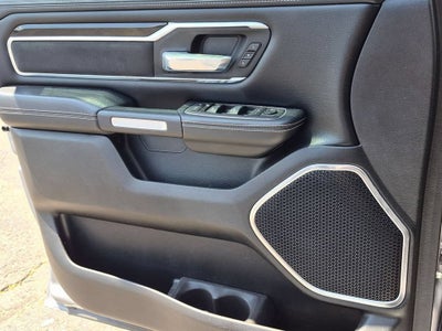2022 RAM 1500 Laramie Crew Cab 4x2 5'7" Box