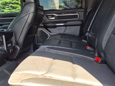 2022 RAM 1500 Laramie Crew Cab 4x2 5'7" Box