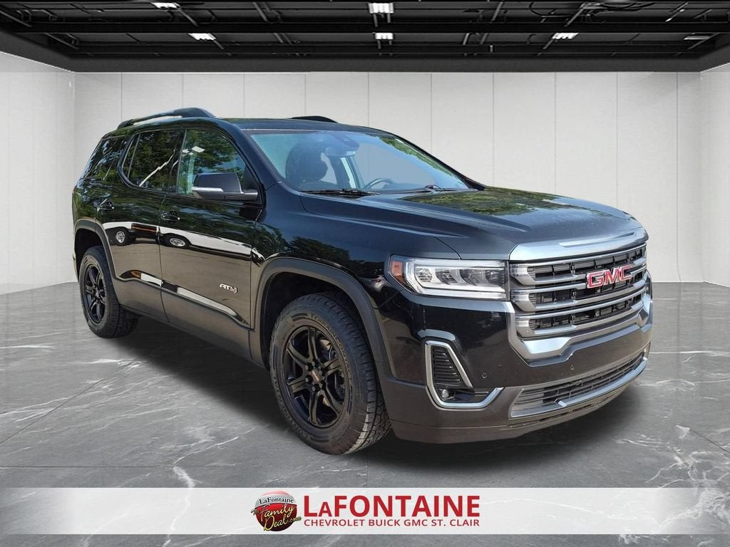 2023 GMC Acadia AT4
