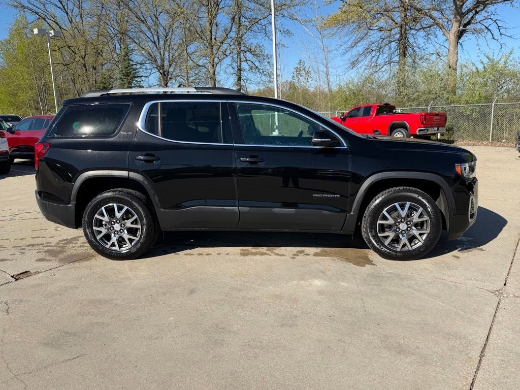 2023 GMC Acadia SLT