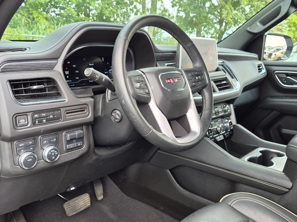 2024 GMC Yukon SLT