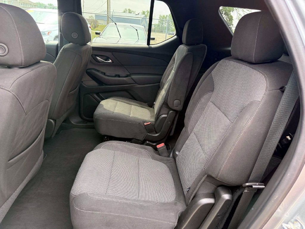 2024 Chevrolet Traverse Limited LT Cloth