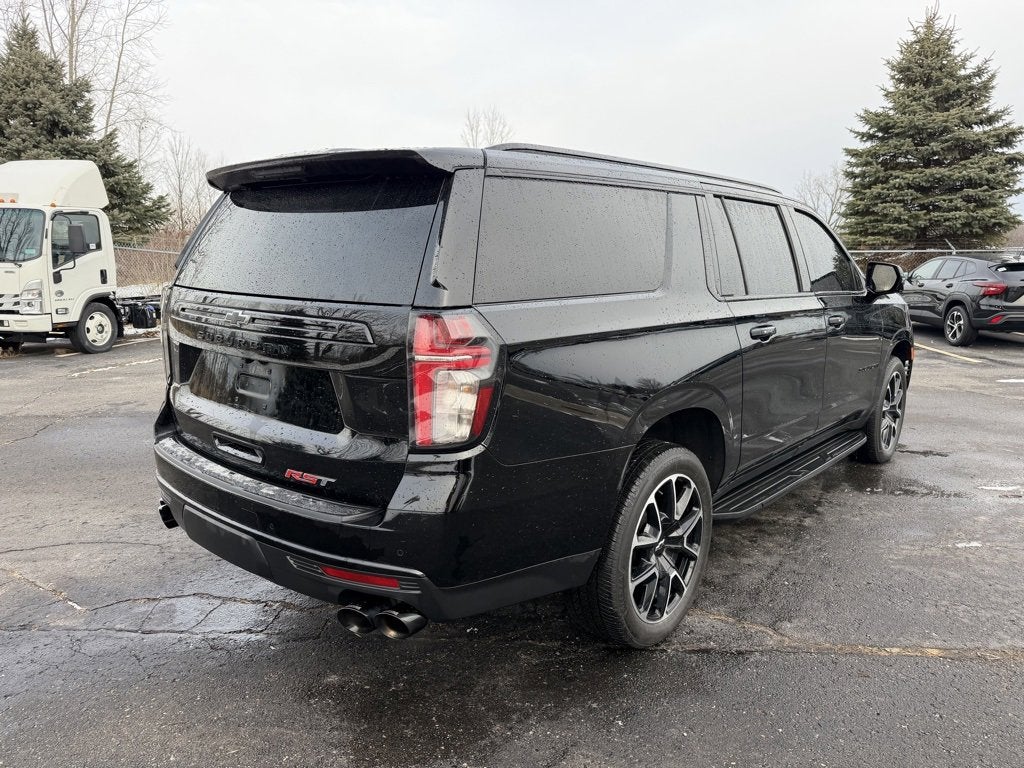 2024 Chevrolet Suburban RST