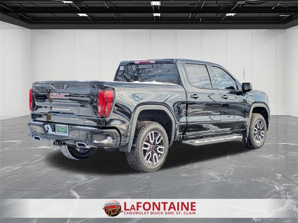 2022 GMC Sierra 1500 AT4