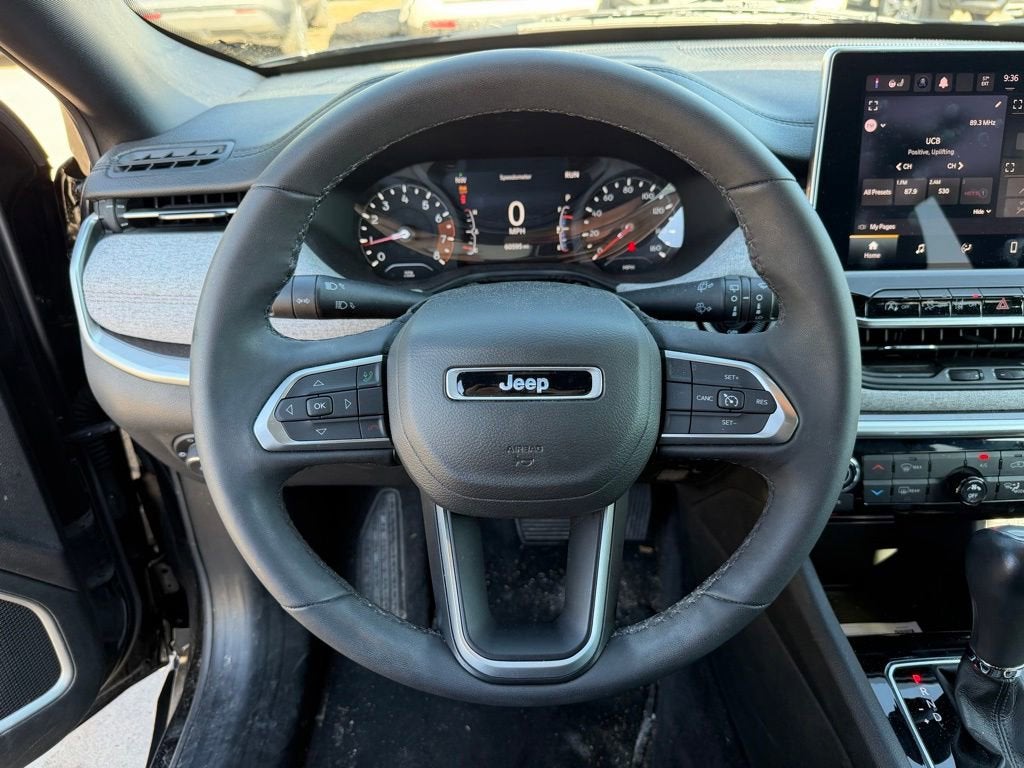 2023 Jeep Compass Latitude Lux FWD
